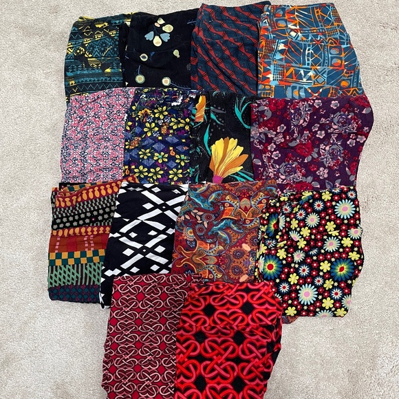 LuLaRoe Pants - LuLaRoe OS Leggings